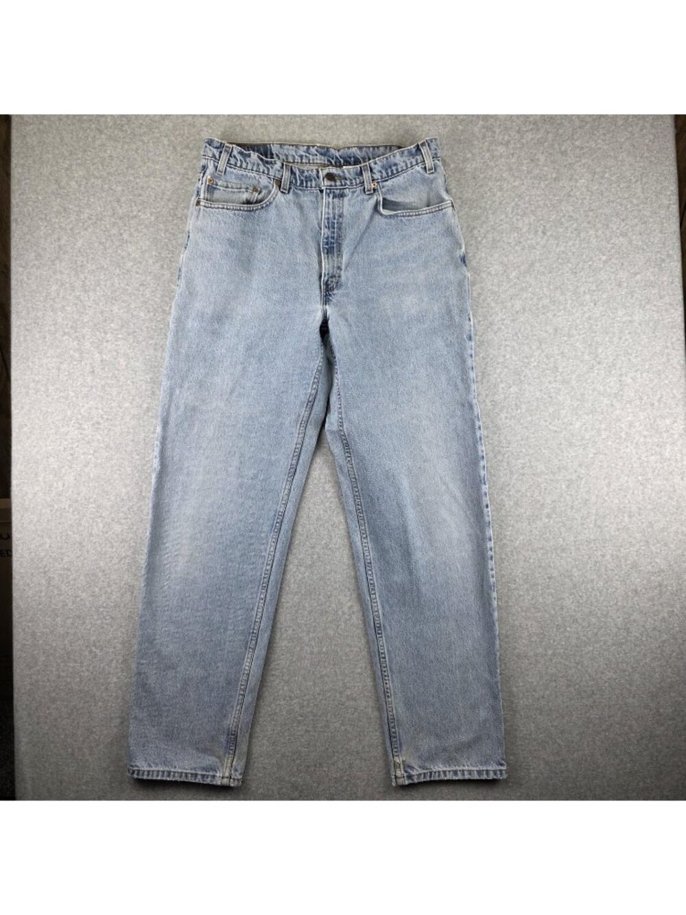 Vintage Levi's 550 Jeans Mens 38x34 90s Light Wash Relaxed Tapered 1998